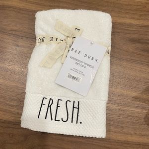 New with tags Rae Dunn fingertip towels set of 2 clean fresh